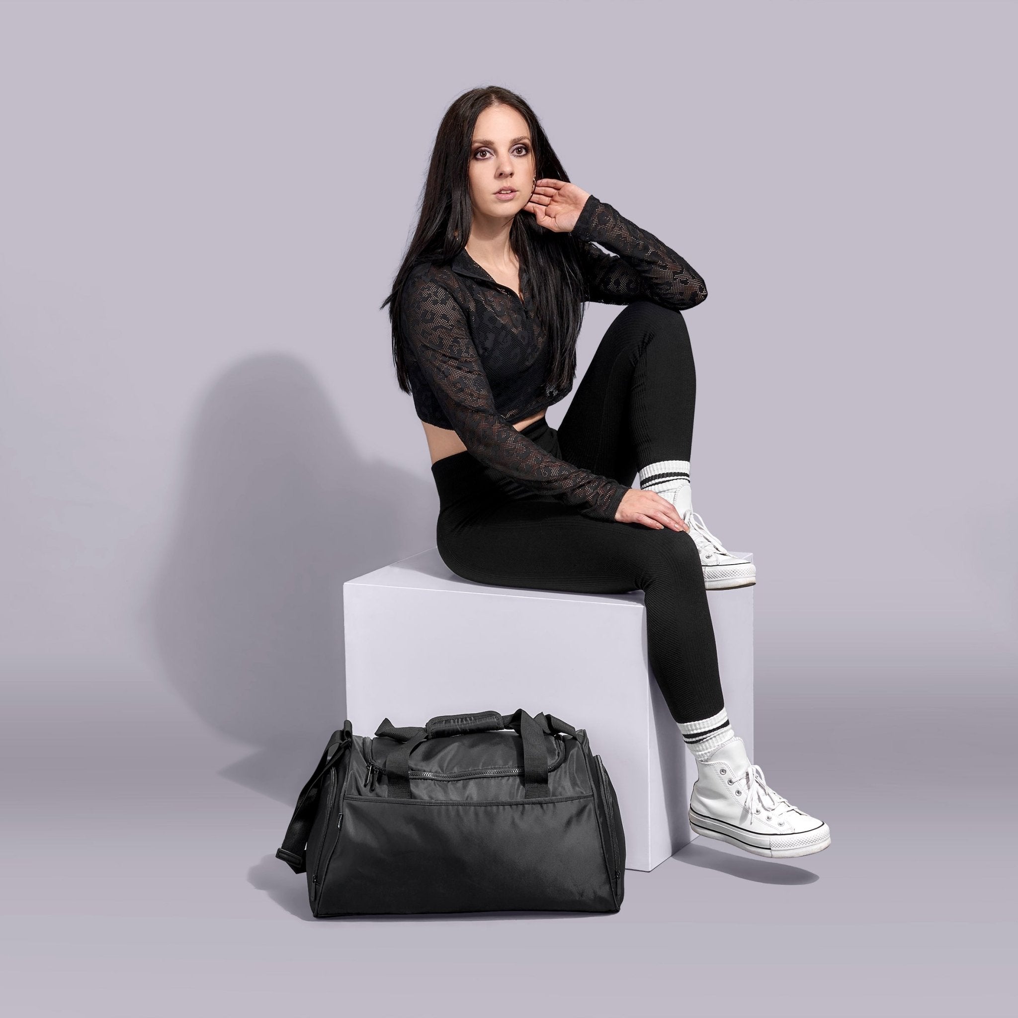 Eva & Elm Saturn Sports Bag - Retail Therapy Online
