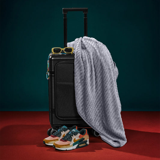 Serendipio Cozytrip Travel Blanket / Pillow - Retail Therapy Online