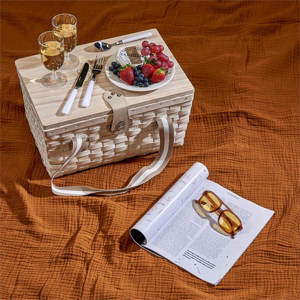 Serendipio Montega 2 - Person Picnic Basket Set - Retail Therapy Online