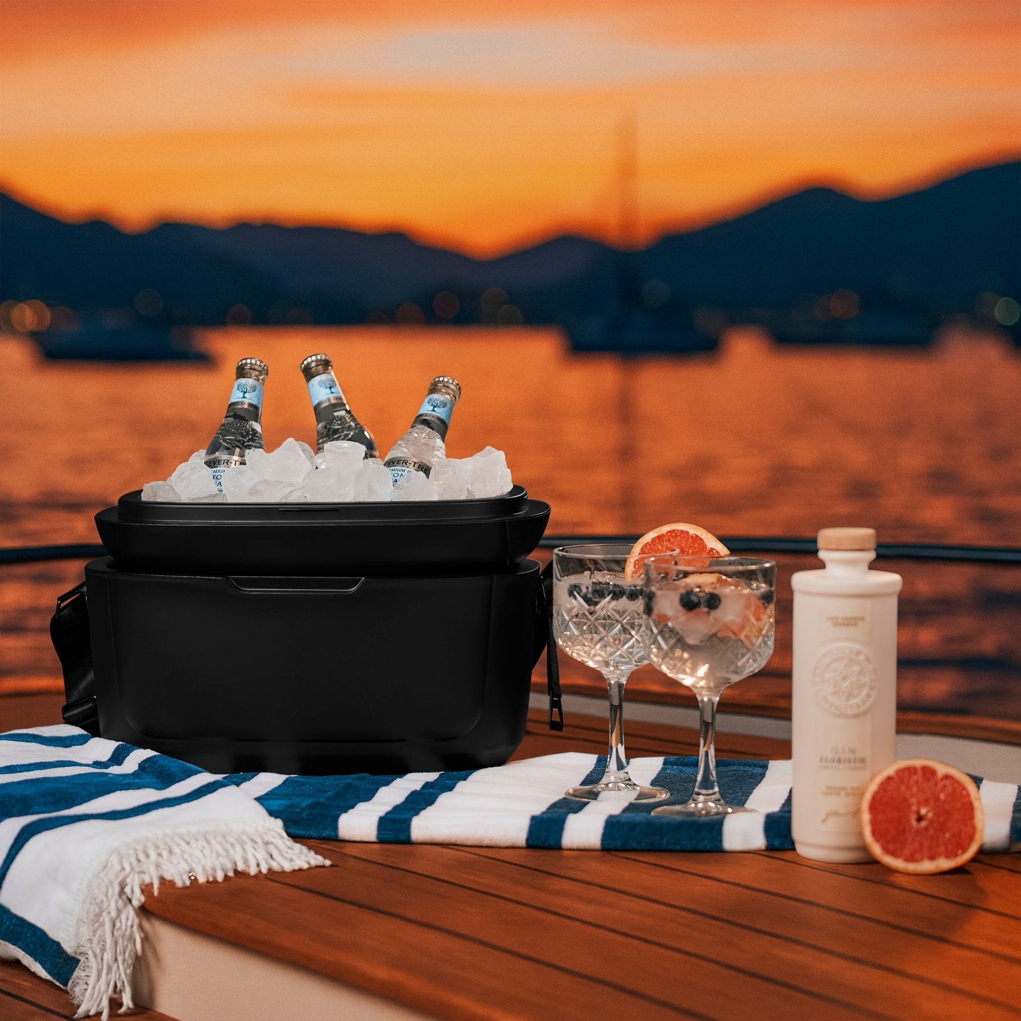 Serendipio Santorini 12 - Litre Cooler Box - Retail Therapy Online