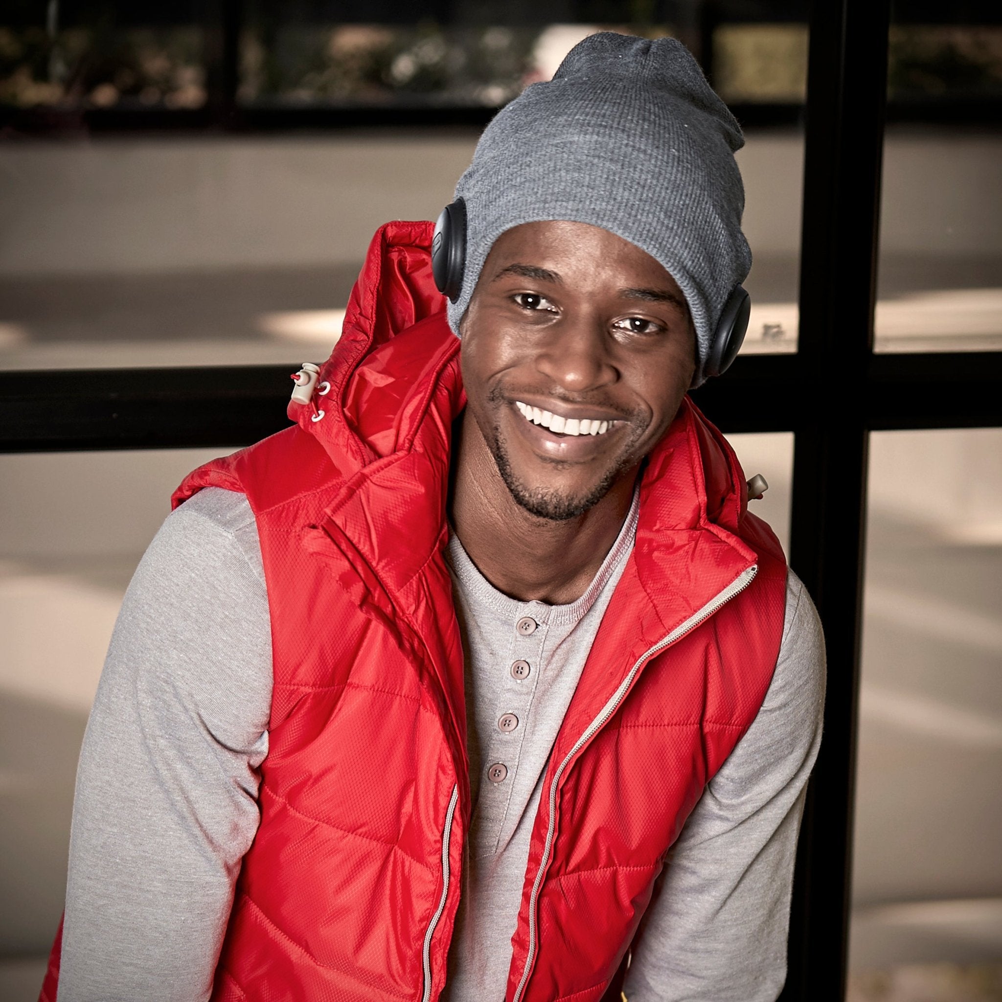 Swiss Cougar Bluetooth Speaker Beanie - Retail Therapy Online