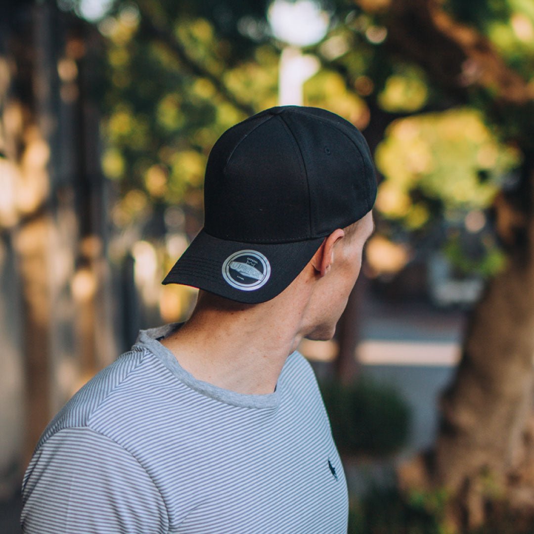 Uflex 5 Panel Curved Peak Snapback Cap - Retail Therapy Online